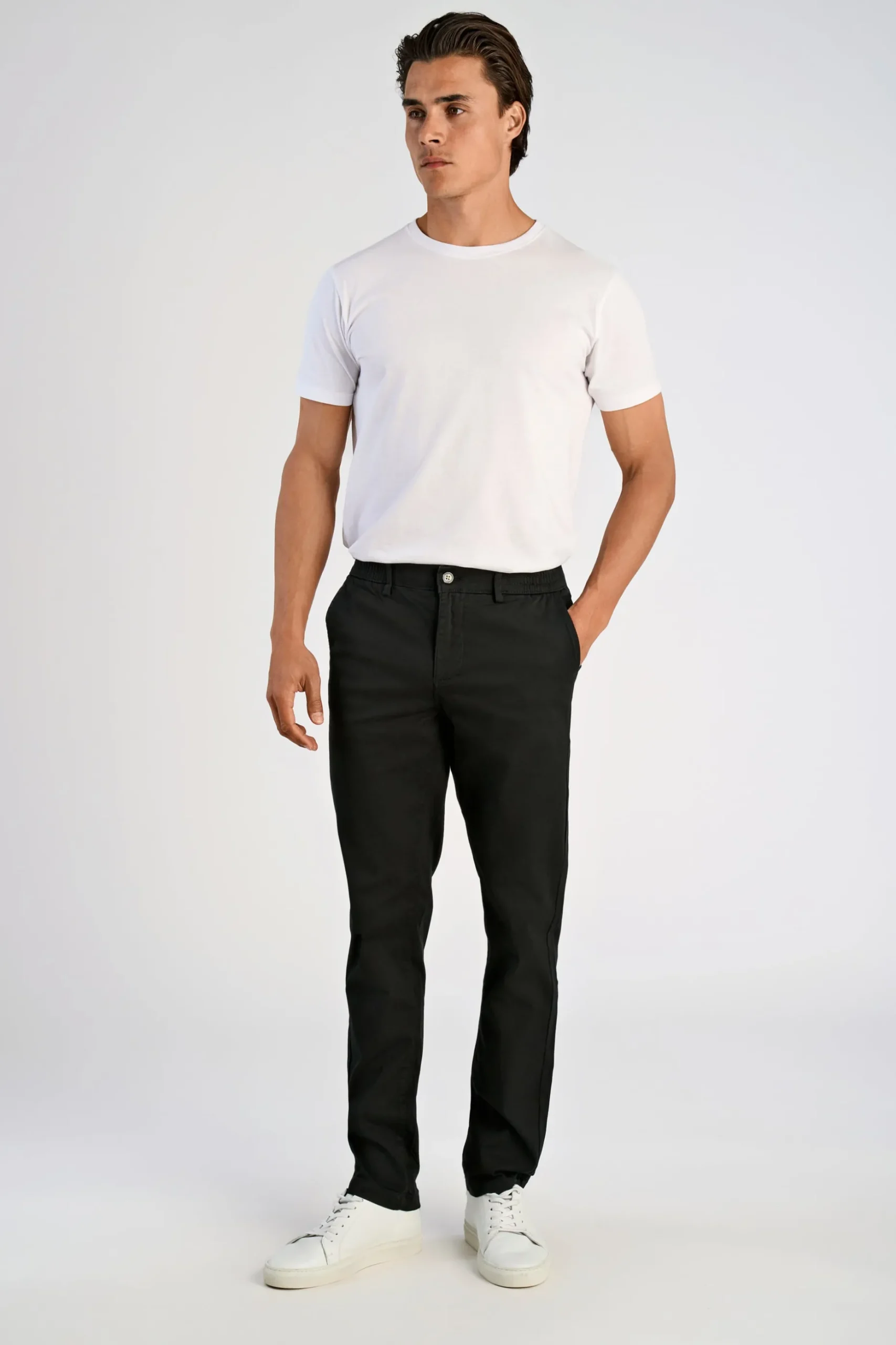 Chinos