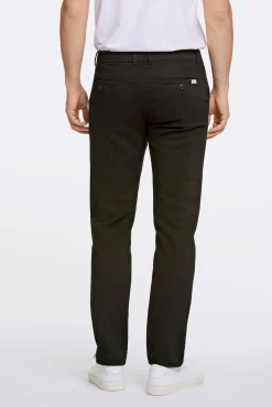 Chinos