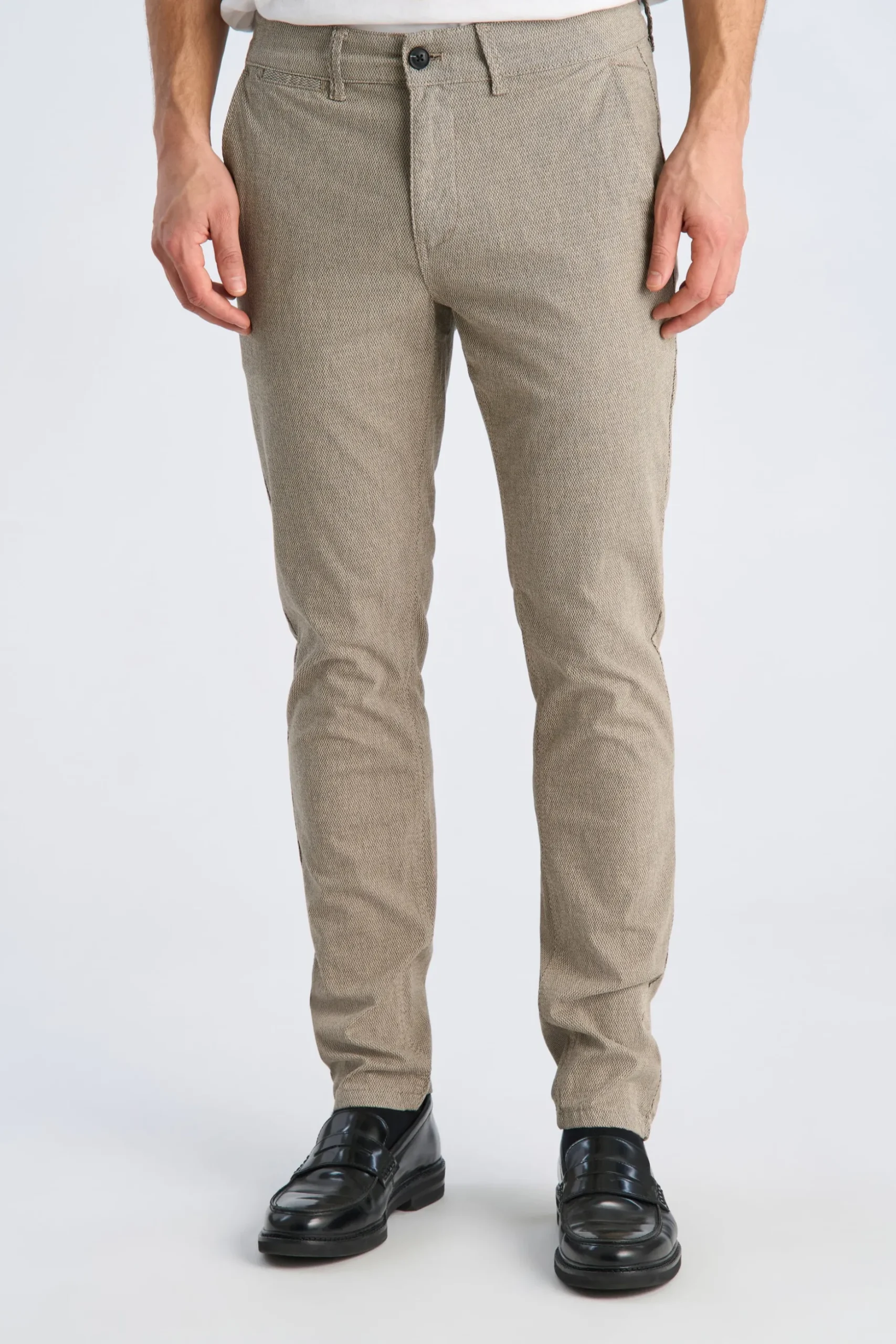 Chinos