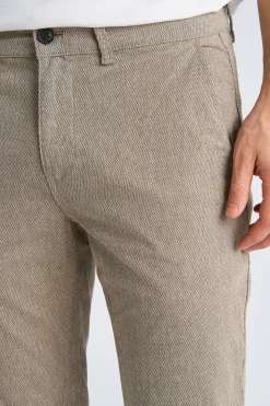 Chinos