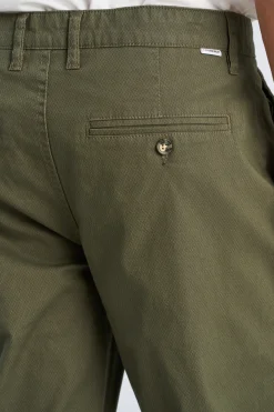 Chinos