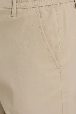 Chinos