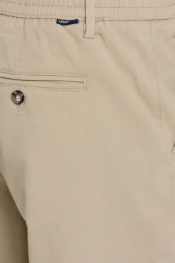 Chinos