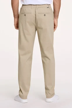 Chinos