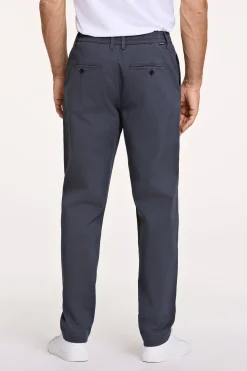 Chinos