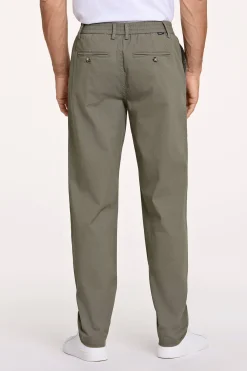 Chinos