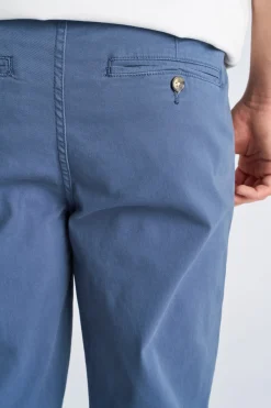 Chinos