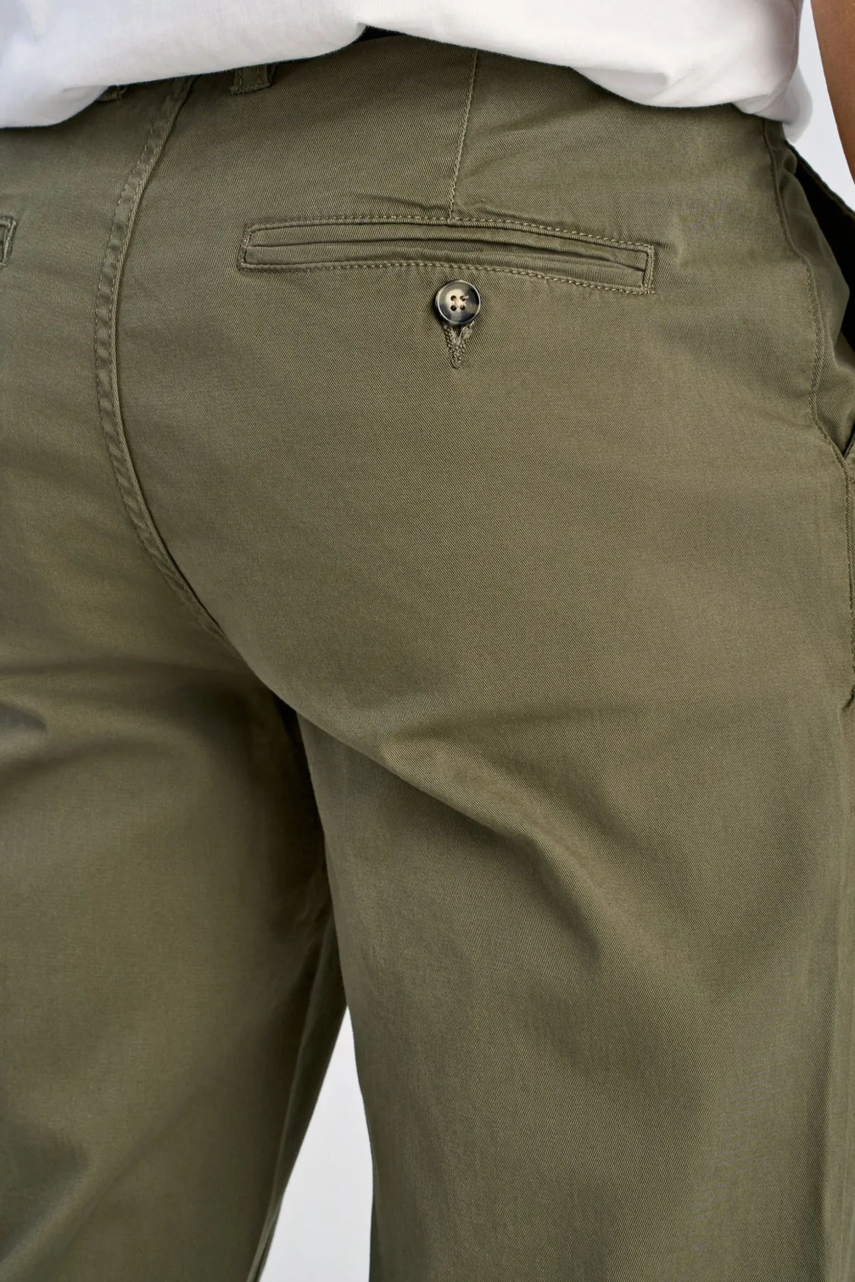 Chinos