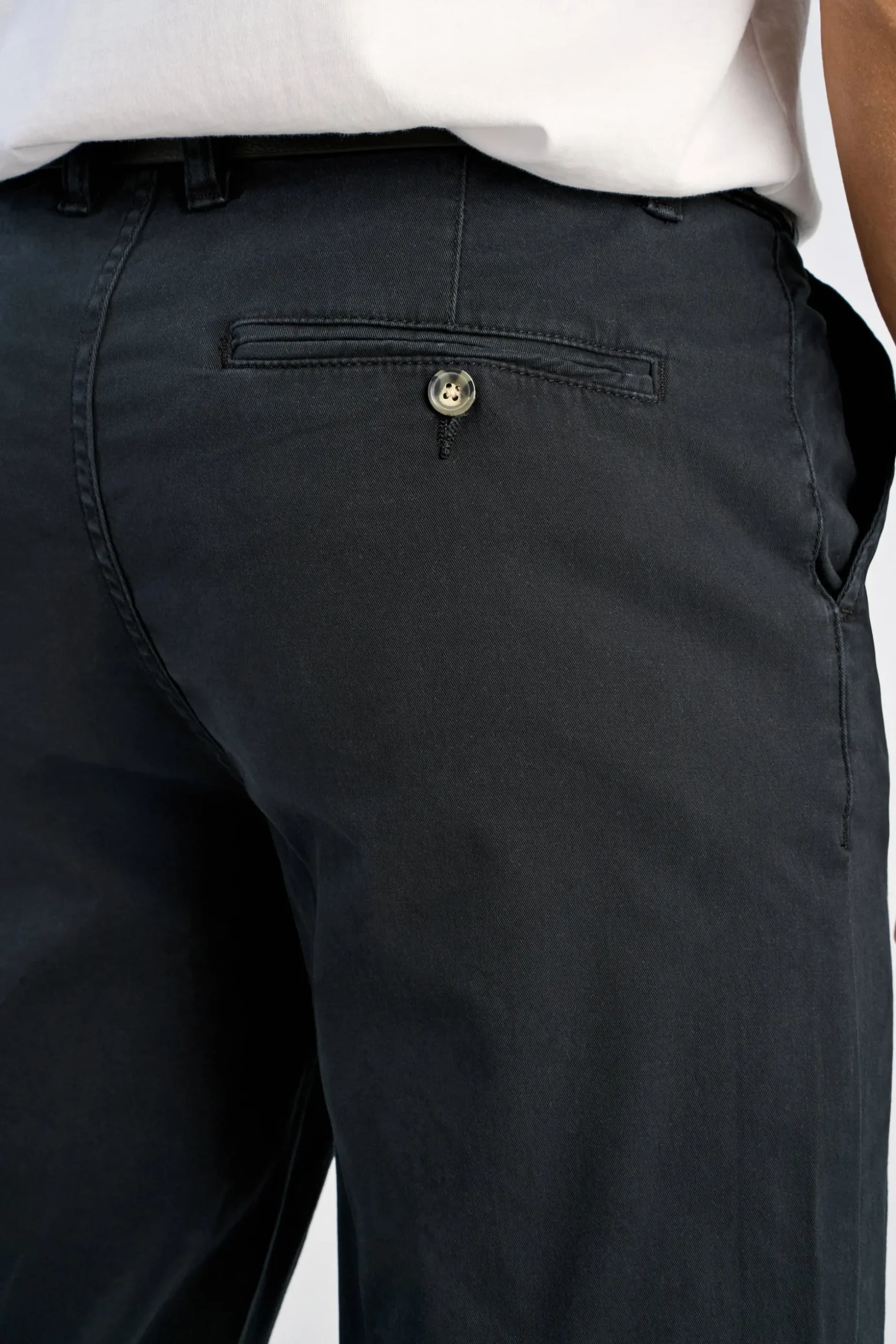 Chinos