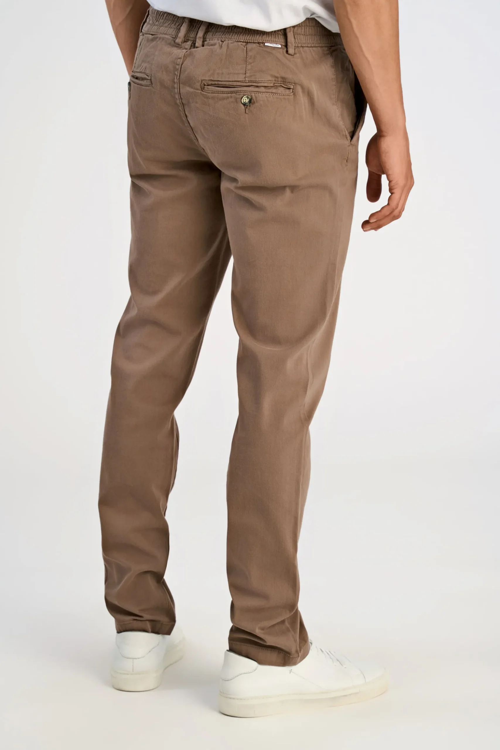 Chinos