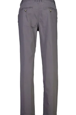 Chinos