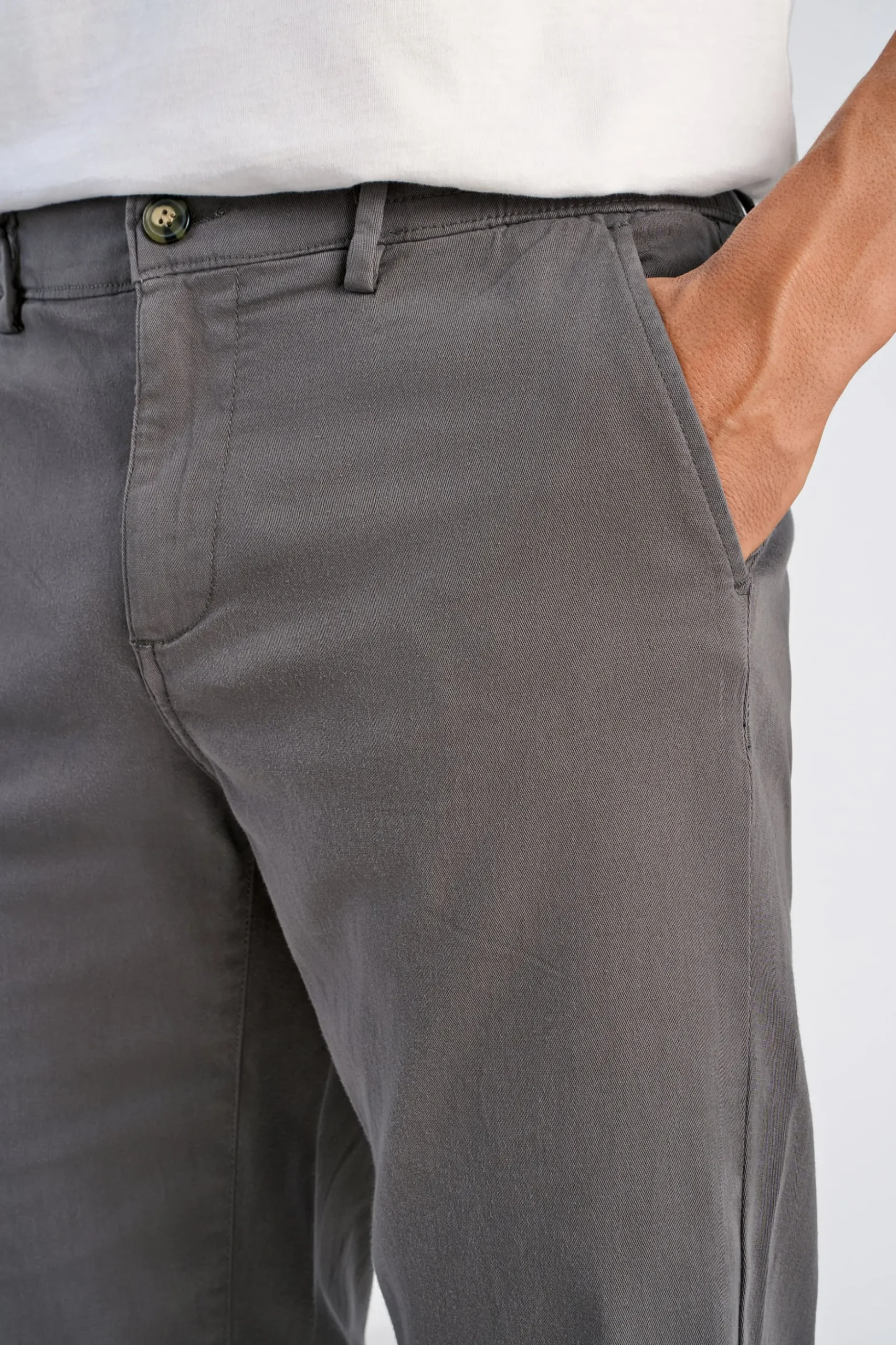 Chinos
