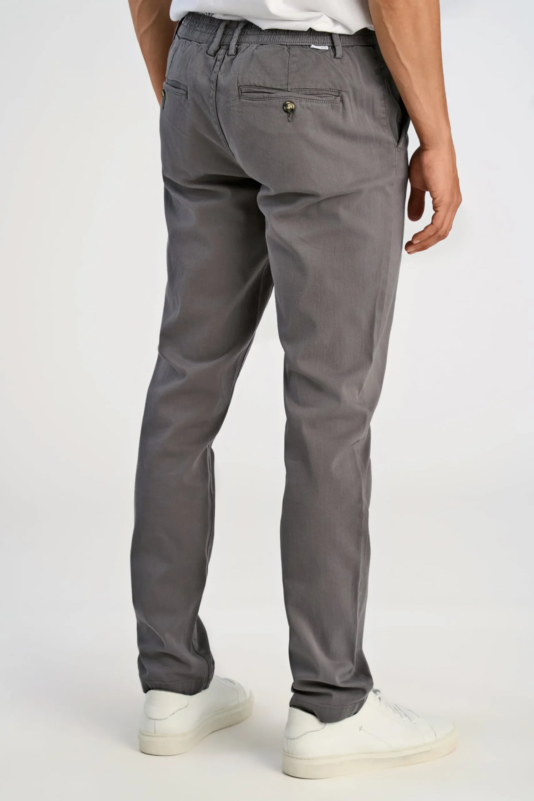 Chinos