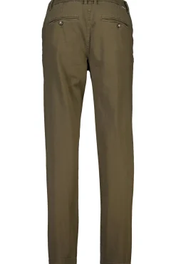 Chinos