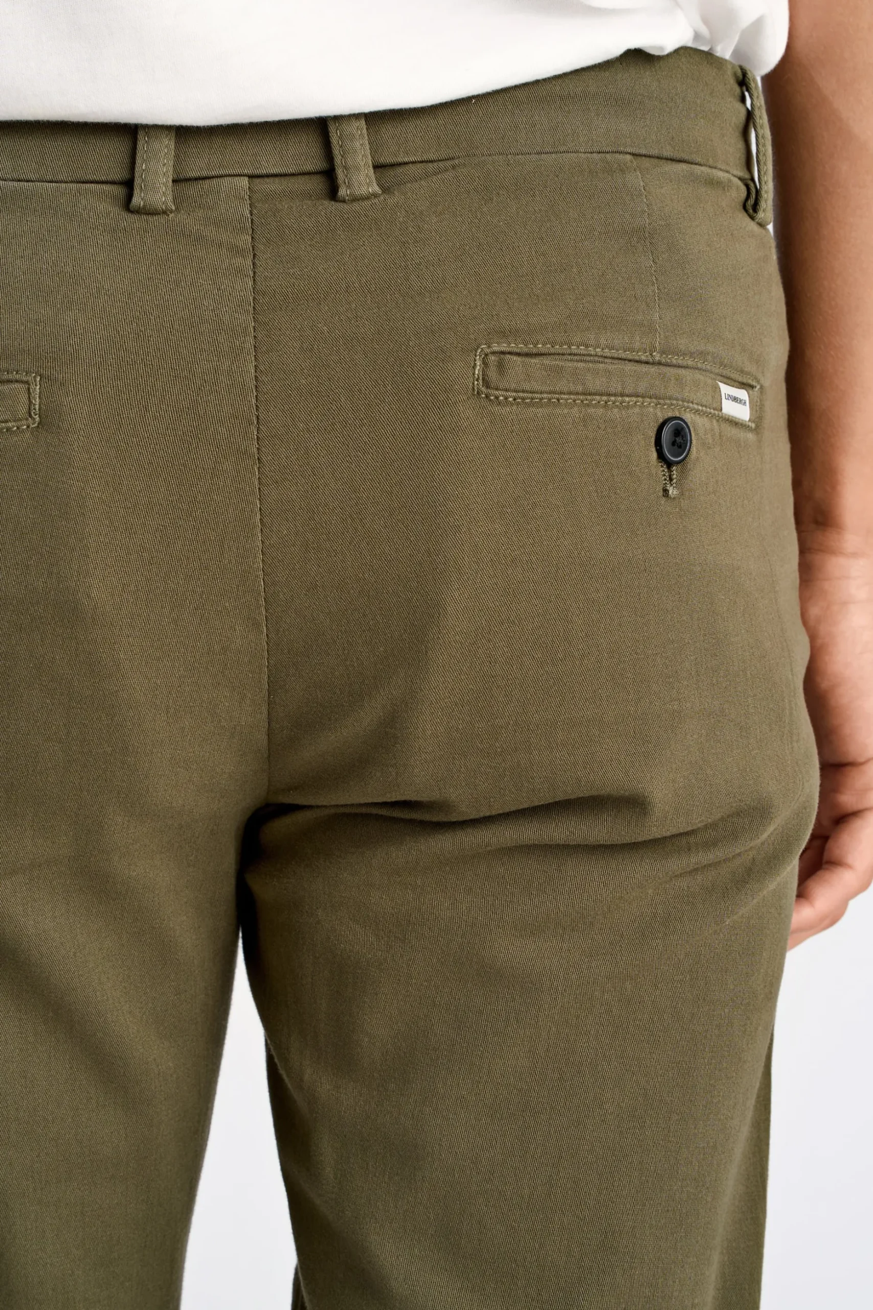 Chinos