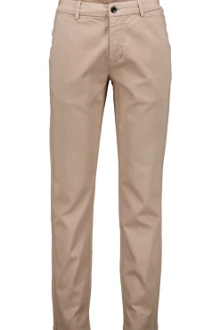 Chinos