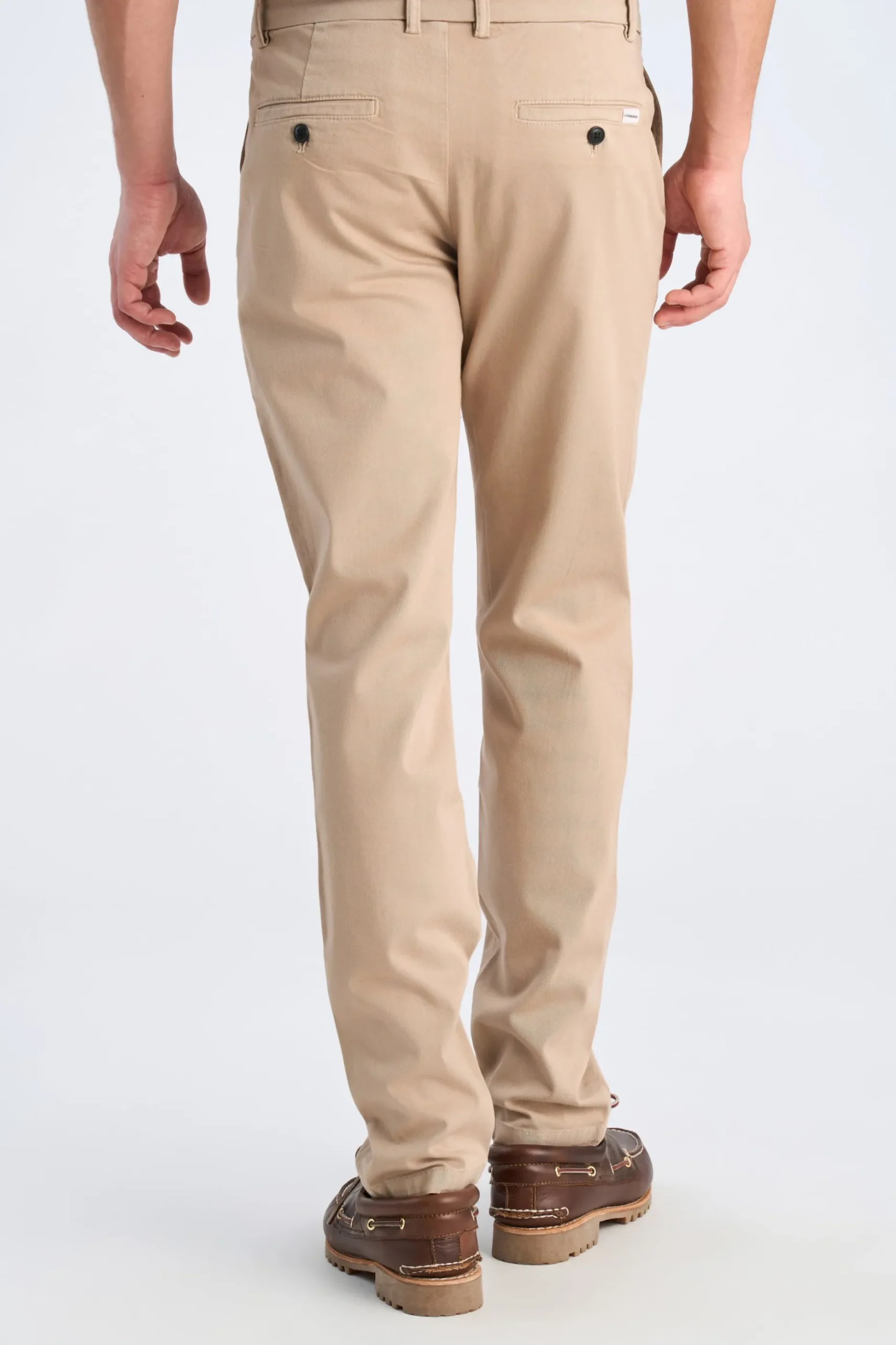 Chinos