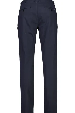 Chinos