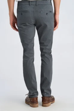 Chinos