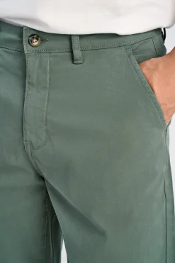 Chinos