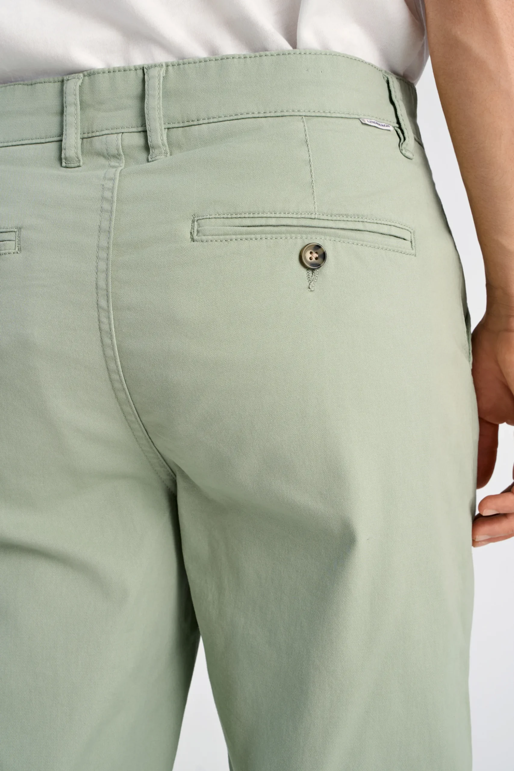 Chinos