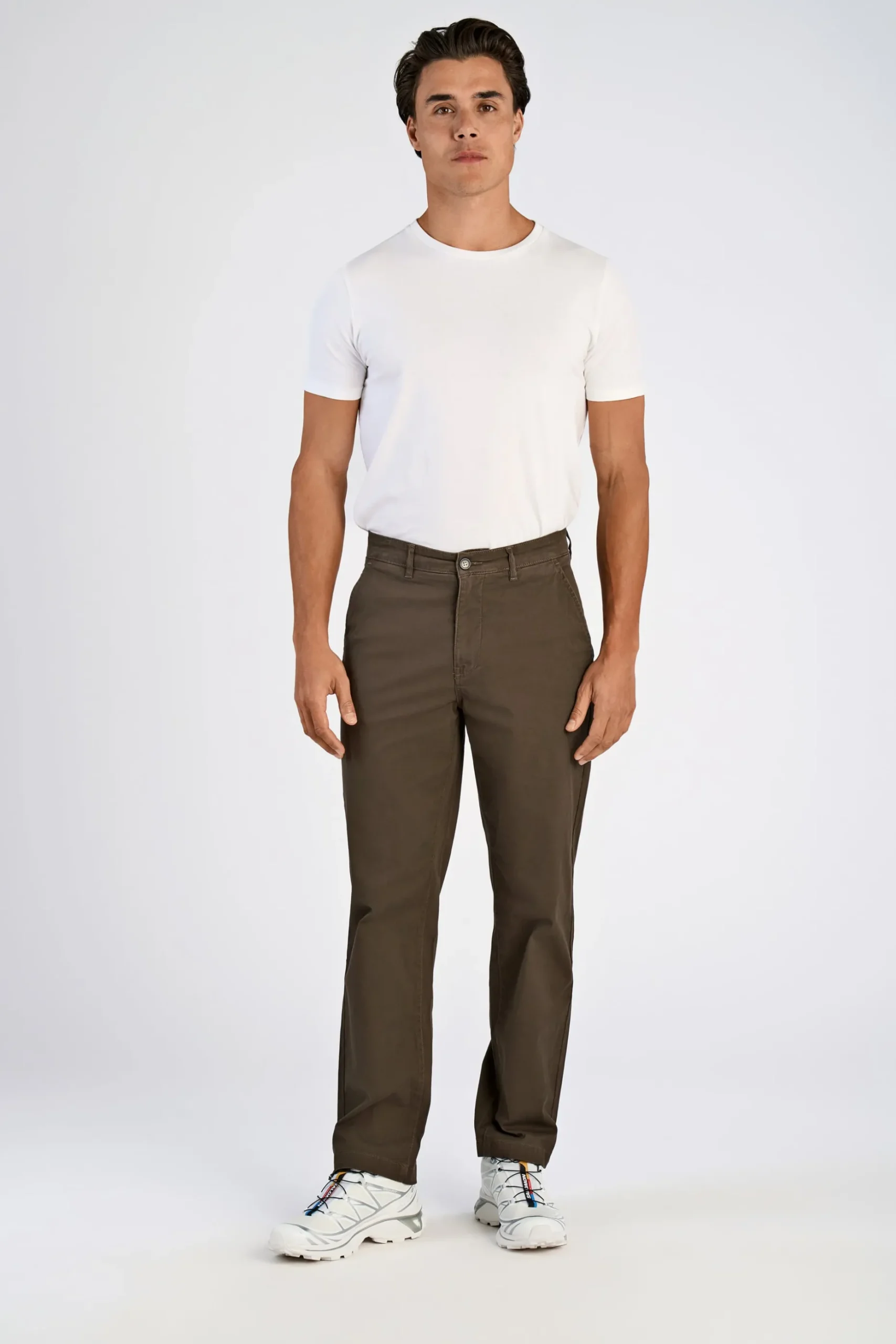 Chinos