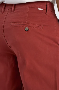 Chinos