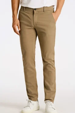 Chinos