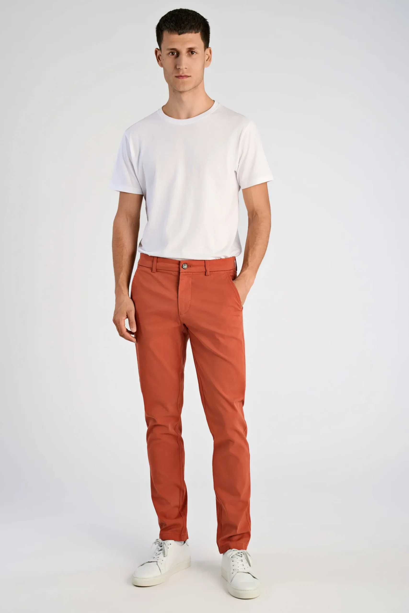 Chinos