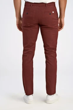 Chinos