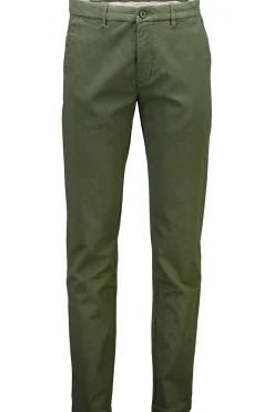 Chinos