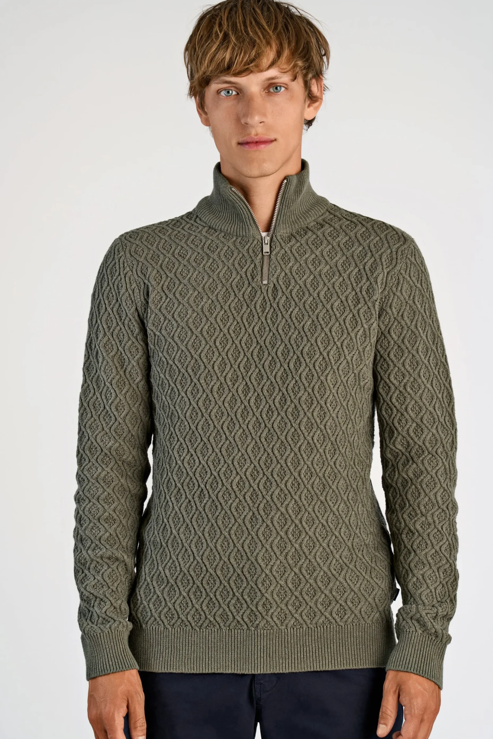 Half-zip