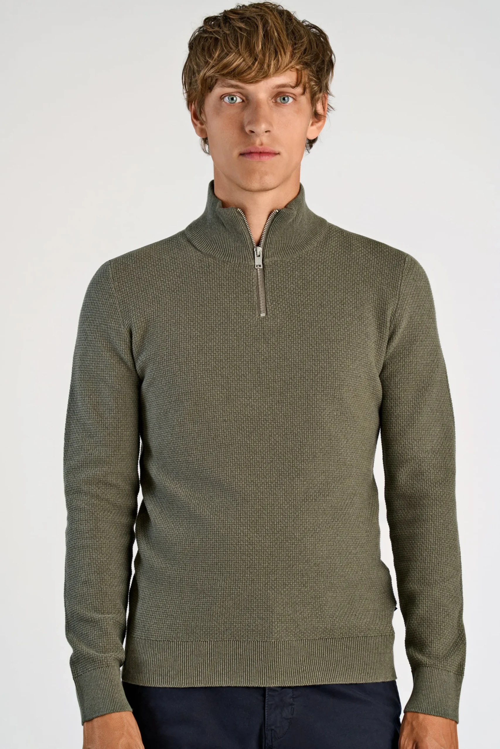 Half-zip