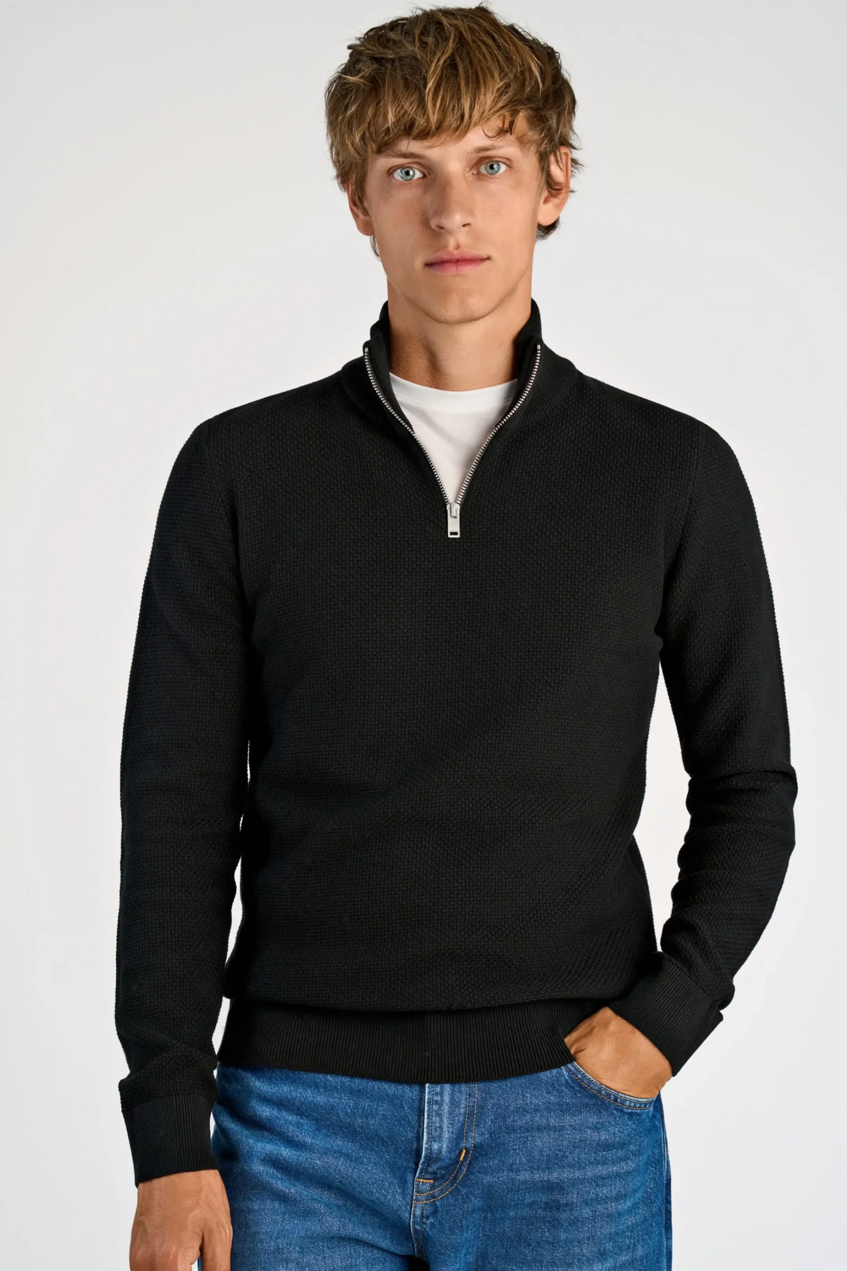 Half-zip
