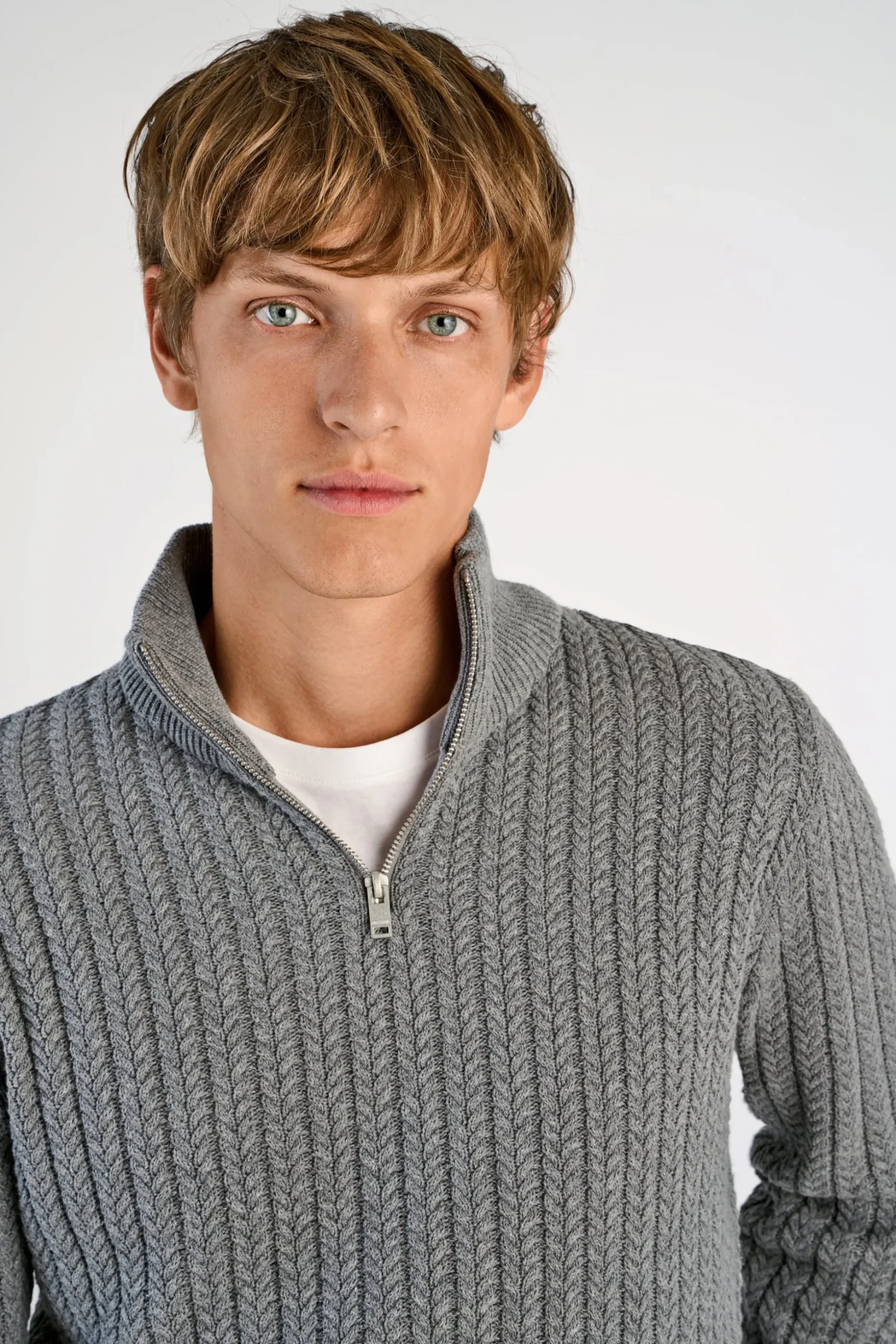 Half-zip