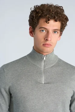 Half-zip